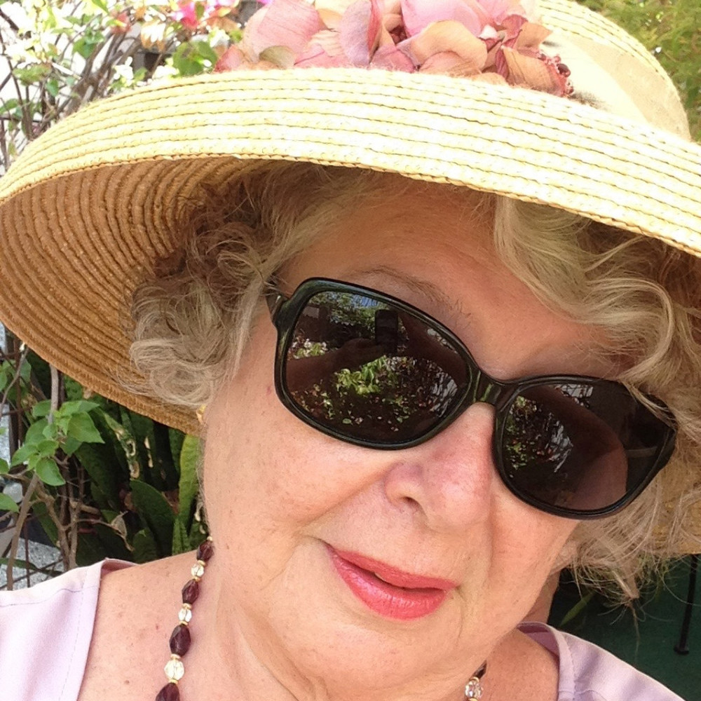 Meet your Posher, Diana